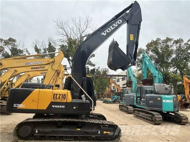 Volvo EC 210 Rupsgraafmachines