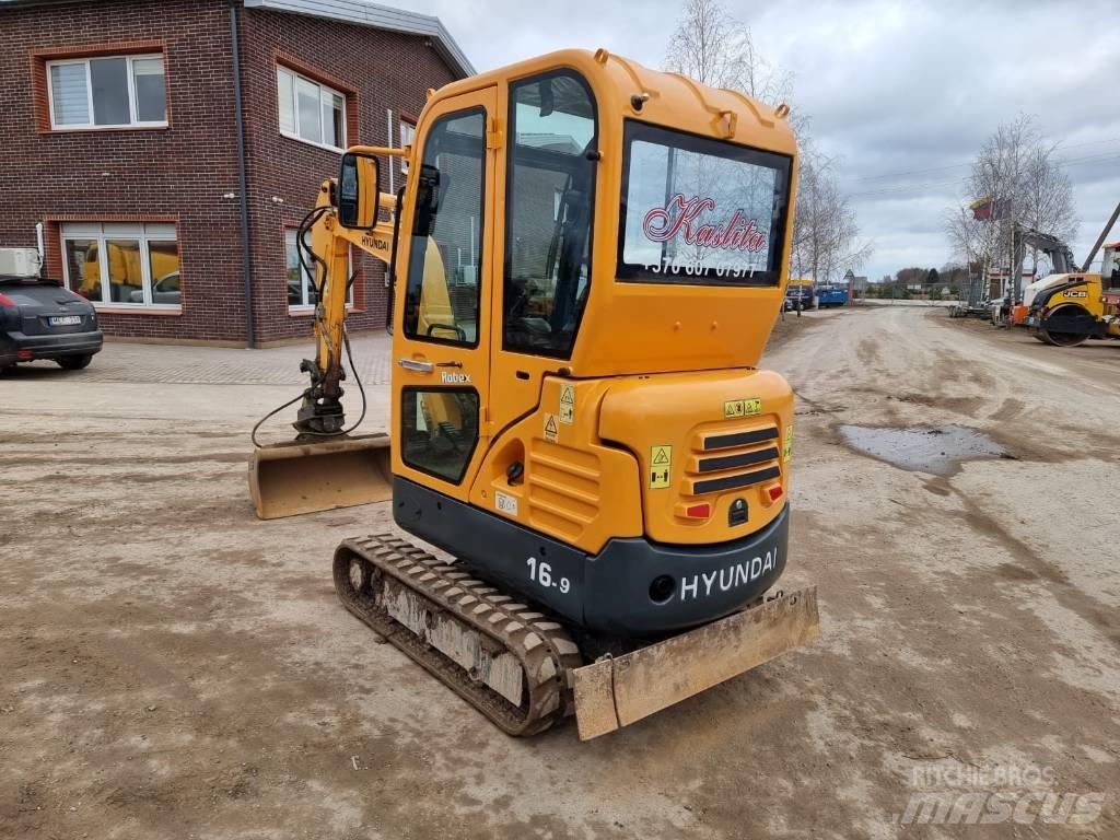Hyundai R16-9 Minigraafmachines < 7t