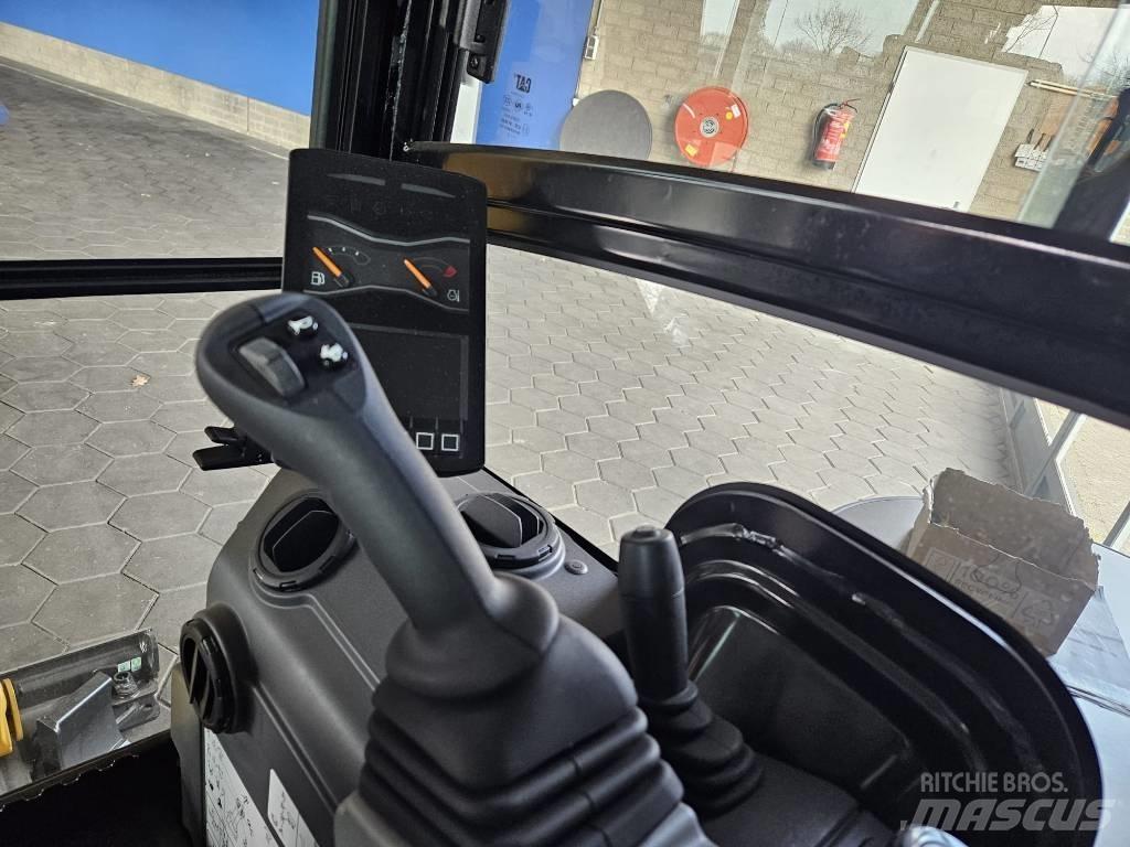CAT 301.8 Minigraafmachines < 7t