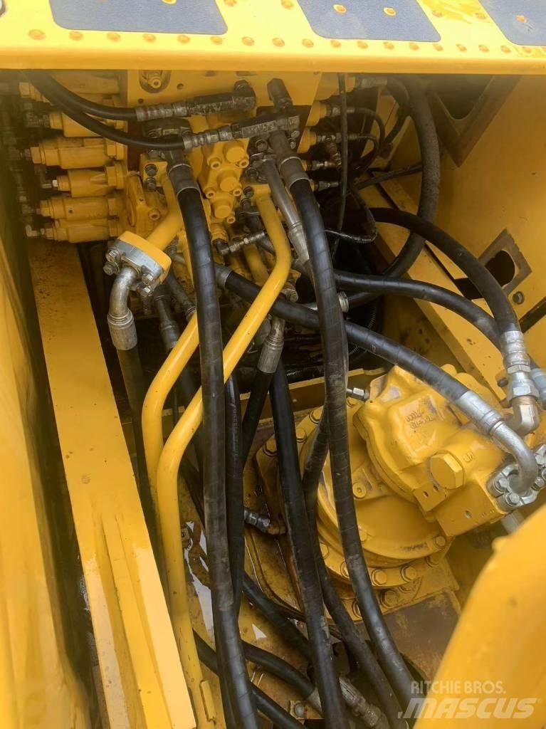 Komatsu PC 210-8 Rupsgraafmachines