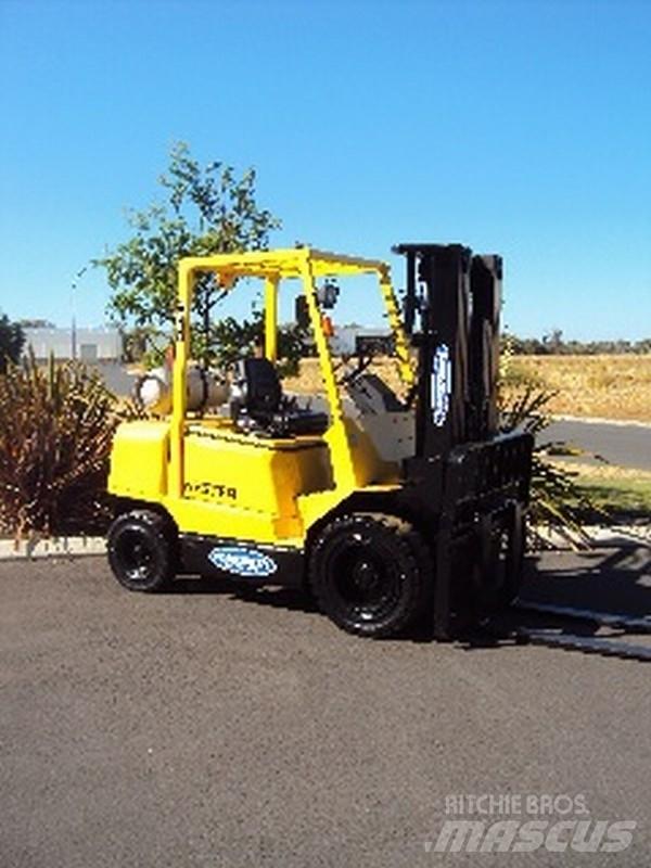 Hyster H 3.00DX Meeneemheftrucks