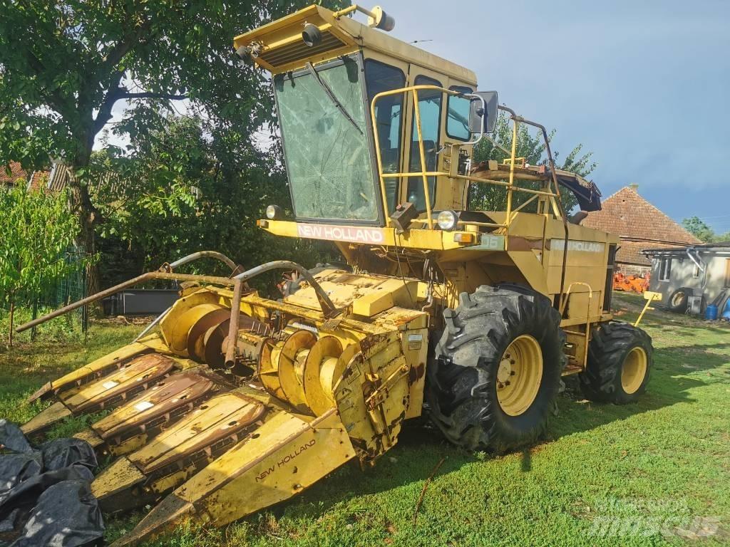 New Holland 2305 Zelfrijdende veldhakselaars