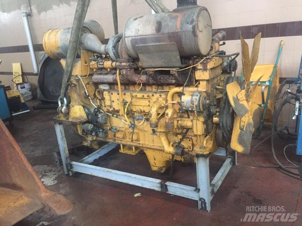 Komatsu WA600-1 Wielladers