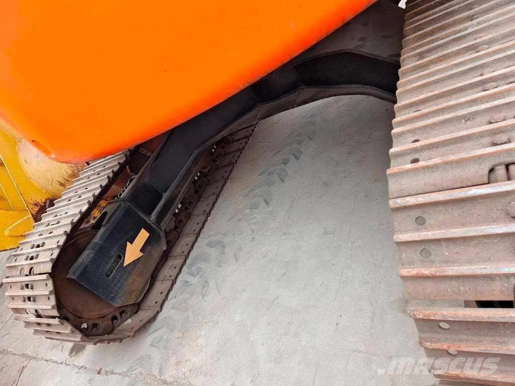 Hitachi ZX 135 US Rupsgraafmachines