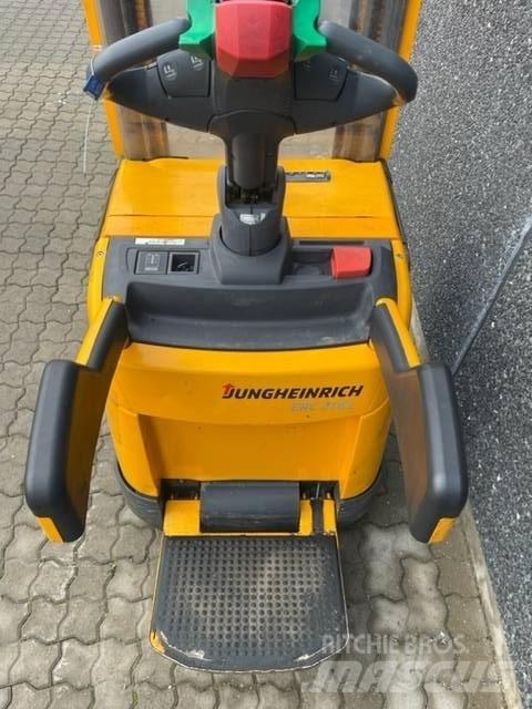 Jungheinrich ERC 216 Zelfrijdende stapelaars