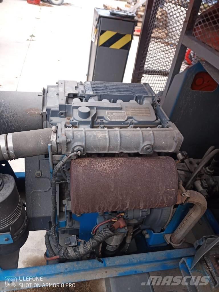 Genie GS 4390 RT Schaarhoogwerkers