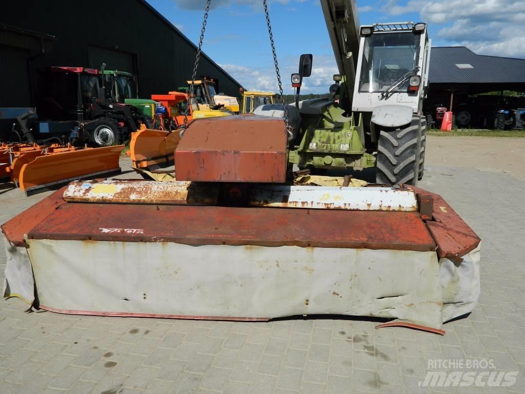 Kuhn 700F Maaiers