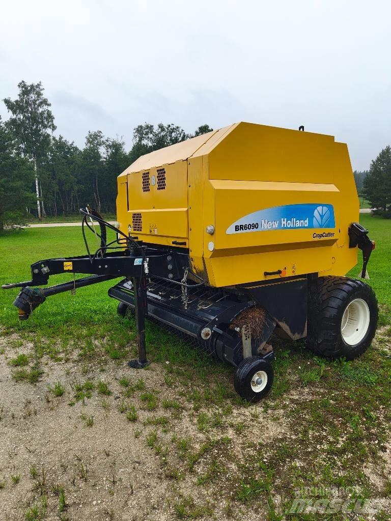 New Holland BR 6090 Ronde-balenpersen