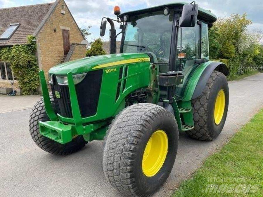 John Deere 5100 M Tractoren