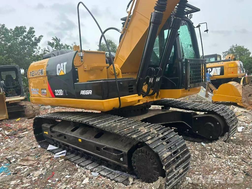 CAT 320D2L Rupsgraafmachines