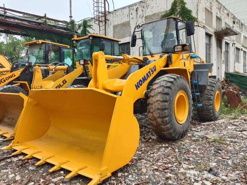 Komatsu WA 320 Wielladers