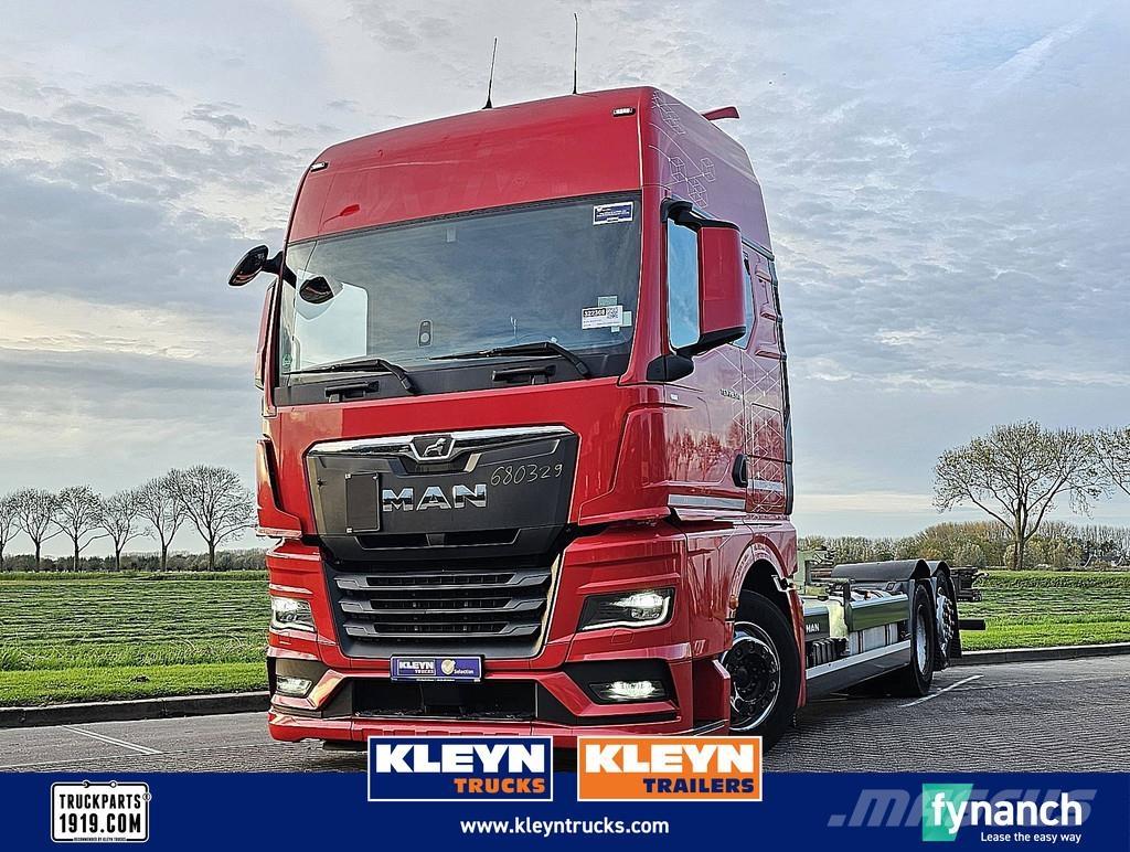 MAN 26.510 TGX Containertrucks met kabelsysteem