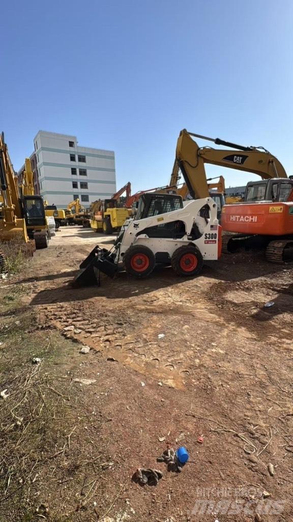 Bobcat S 300 Schrankladers