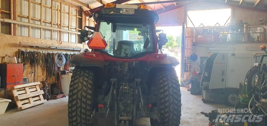 Valtra G125 Active Tractoren
