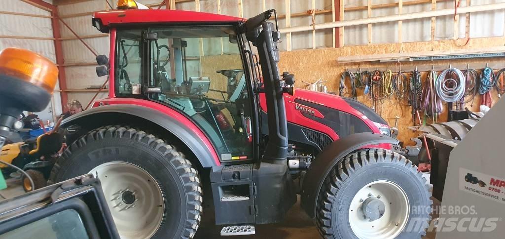 Valtra G125 Active Tractoren
