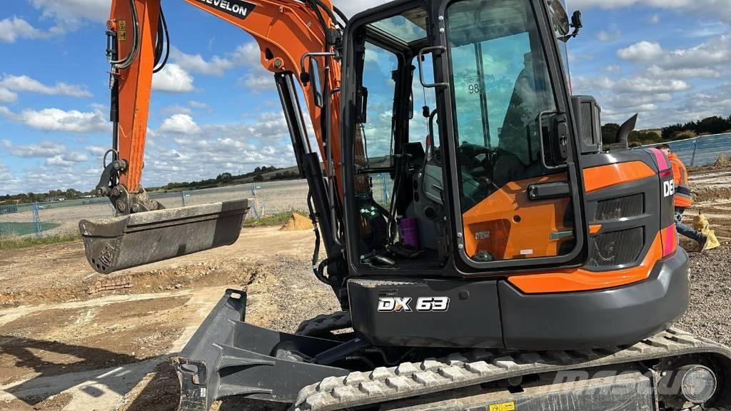 Develon DX 63-7 Minigraafmachines < 7t