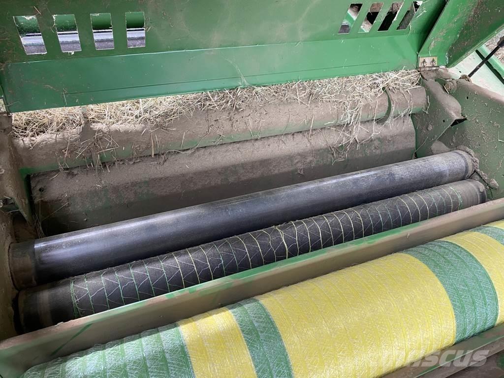 John Deere 568 Ronde-balenpersen