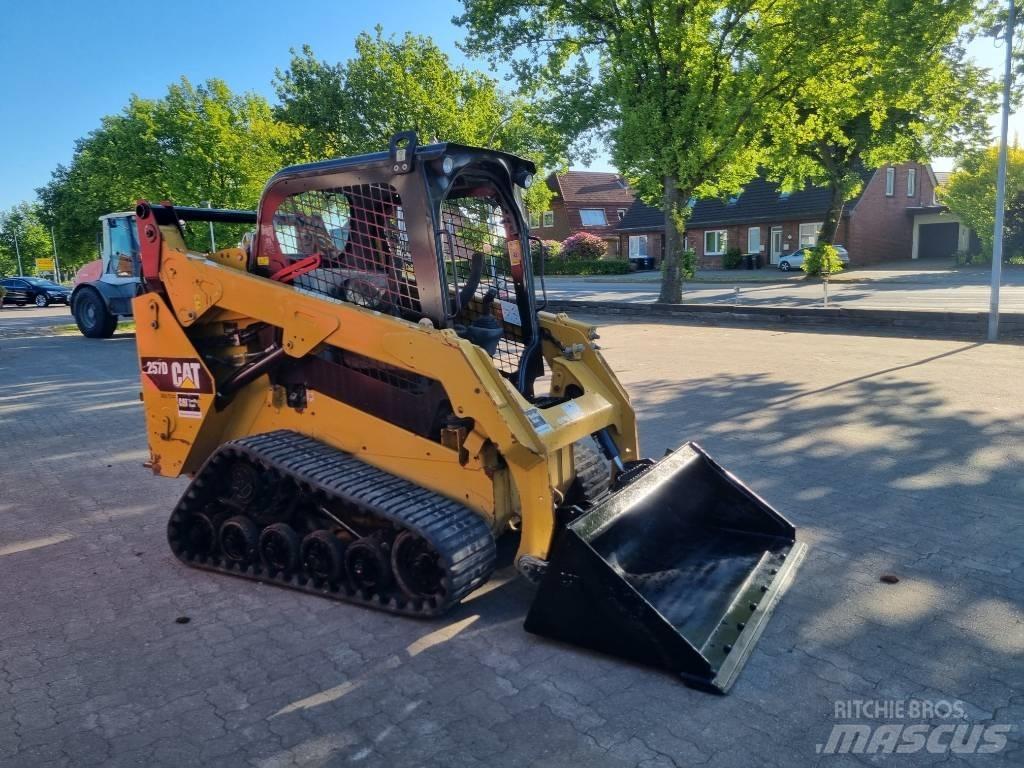 CAT 257 D Schrankladers