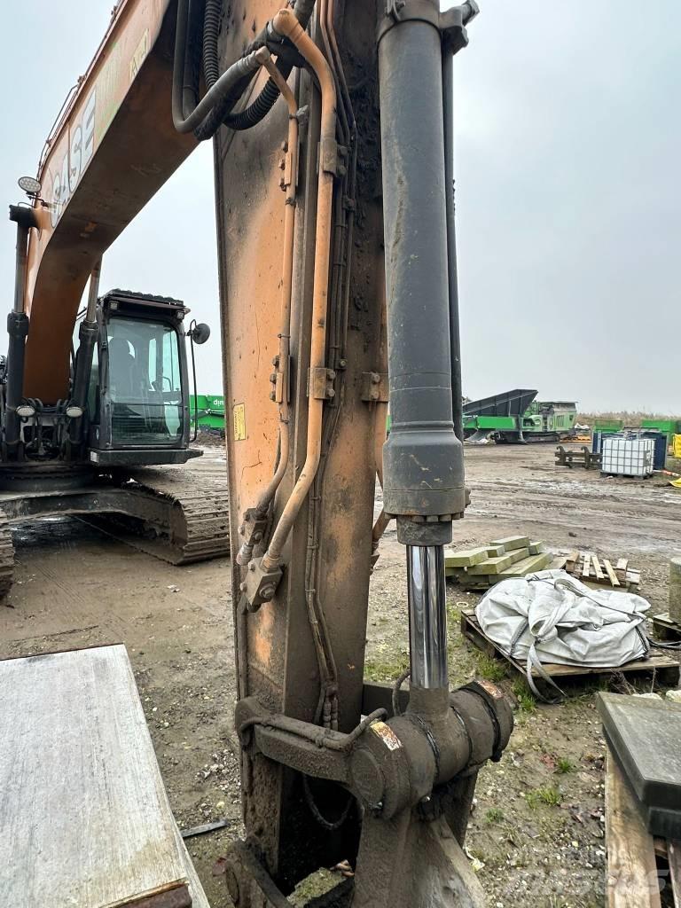 CASE CX 210 D Rupsgraafmachines