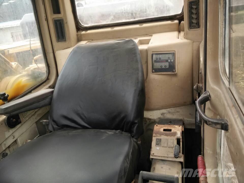 CAT 330 B Rupsgraafmachines