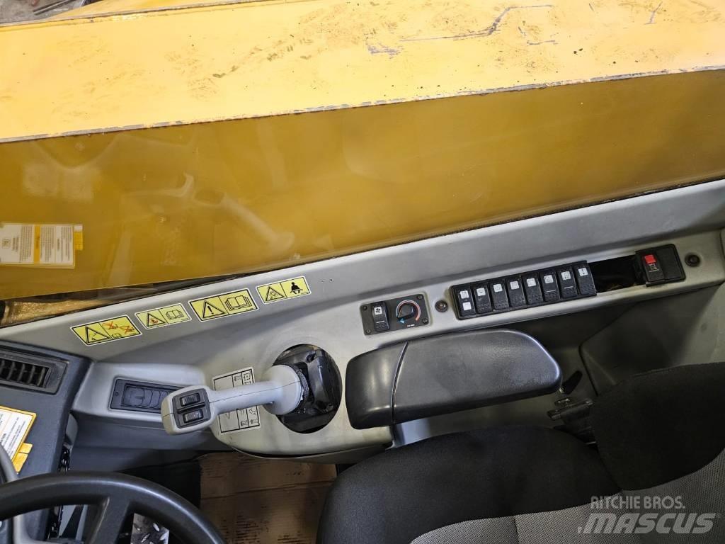 CAT TH330B 2007 Wielladers