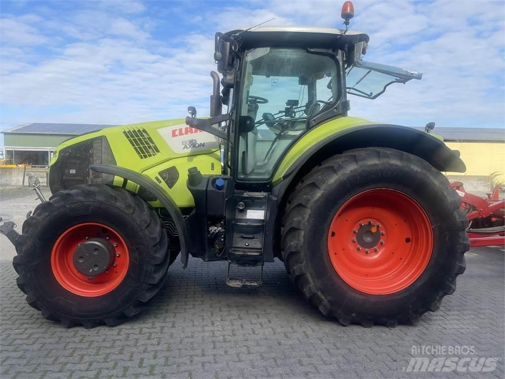 CLAAS AXION 830 Tractoren