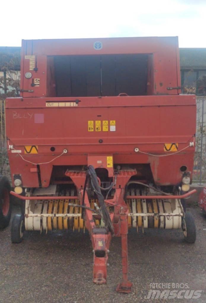 New Holland 5950 Ronde-balenpersen