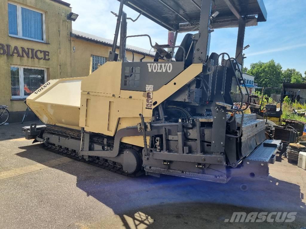 Volvo Titan 6820 Asfaltafwerkmachines