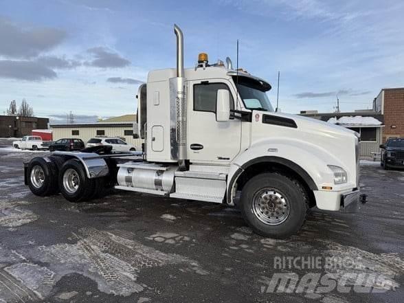 Kenworth T880 Trekkers