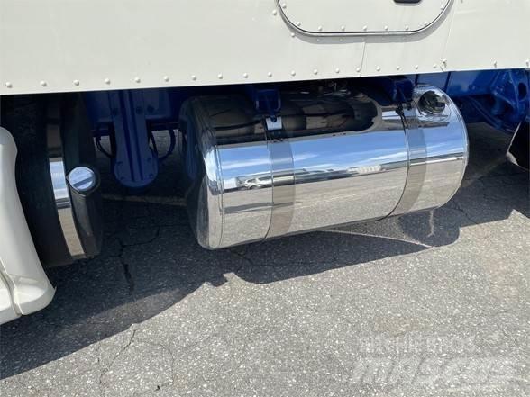 Peterbilt 579 Trekkers