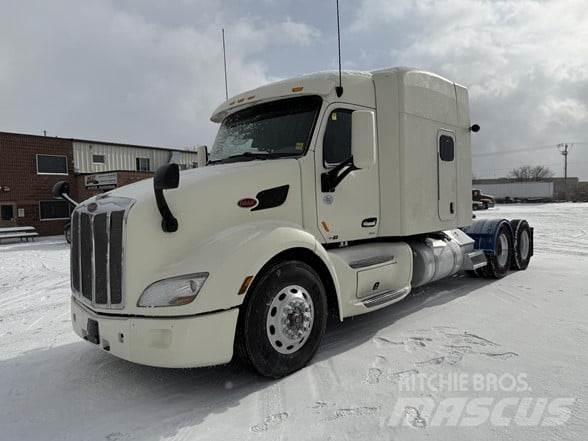 Peterbilt 579 Trekkers