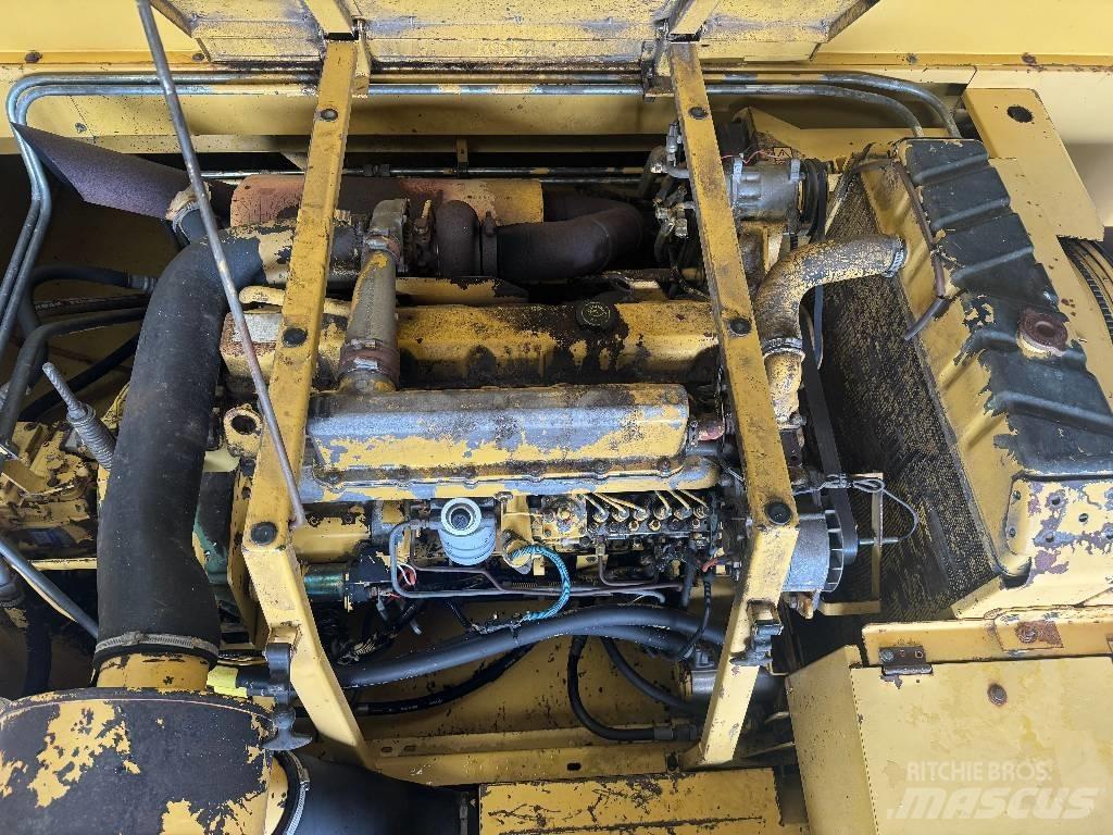 New Holland TX 65 Maaidorsmachines