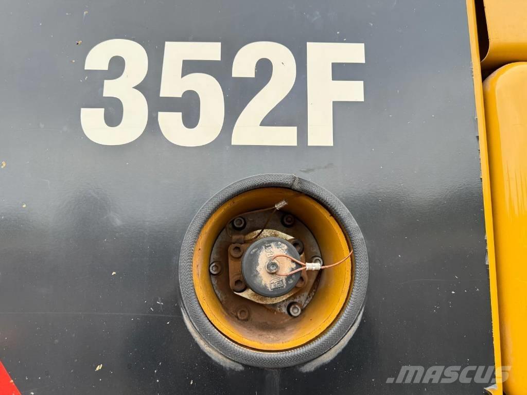 CAT 352 F Rupsgraafmachines