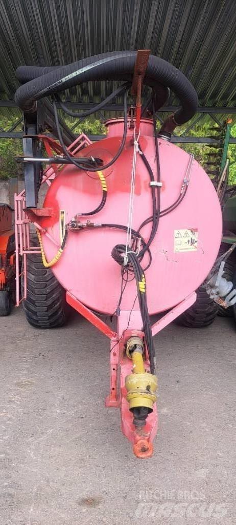 Livakka 12,5 m3+PK Drijfmesttanks