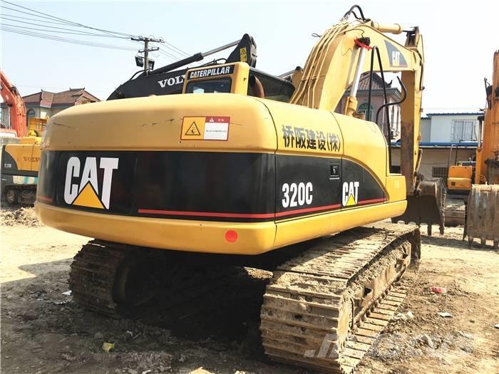 CAT 320 C Rupsgraafmachines