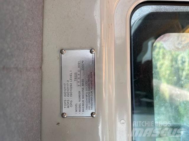 Takeuchi TB 225 Minigraafmachines < 7t