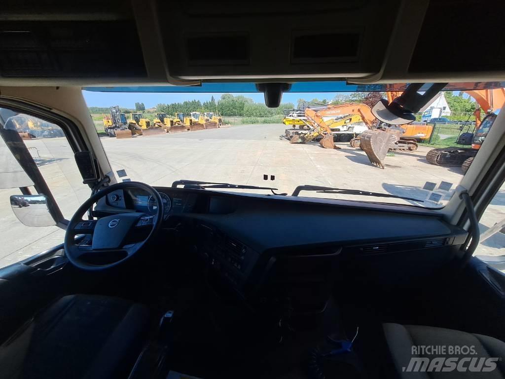 Volvo FH13/540 Trekkers