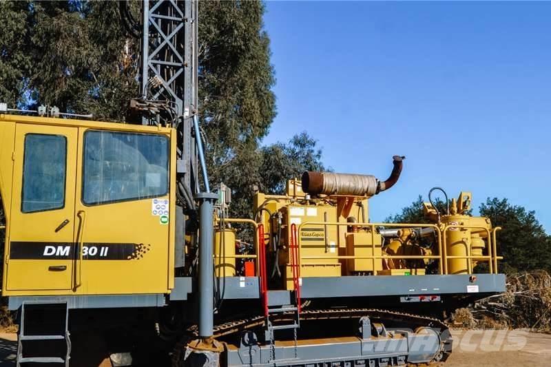 Atlas Copco DM30 Surface drill rigs