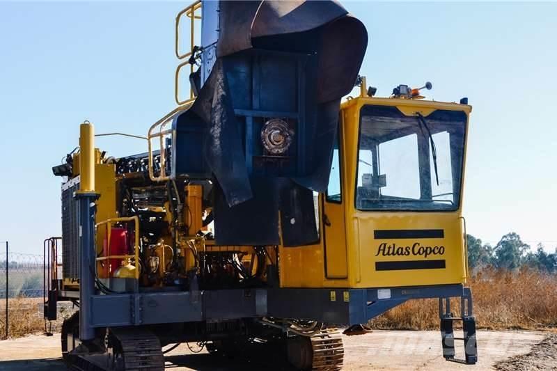 Atlas Copco DM30 Surface drill rigs
