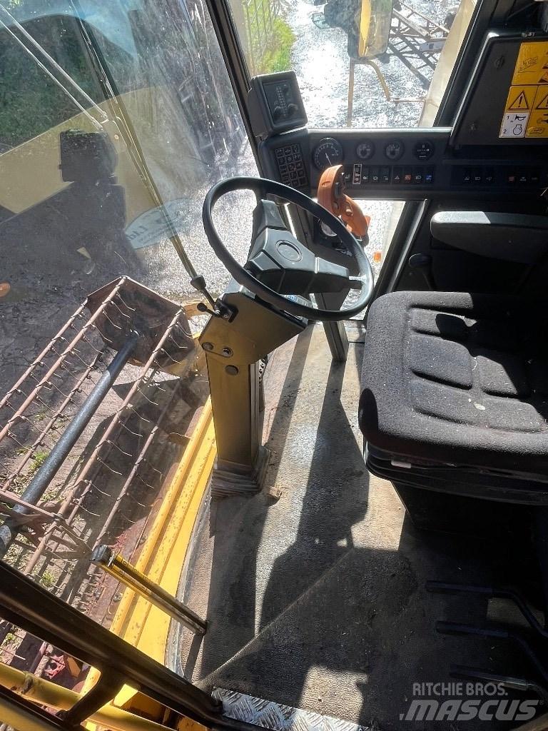 New Holland TC 56 H Maaidorsmachines