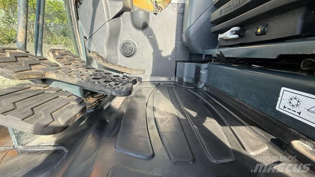 Hyundai HX 130 LCR Rupsgraafmachines