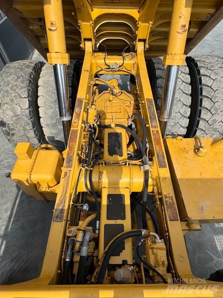 CAT 775 E Starre dumptrucks