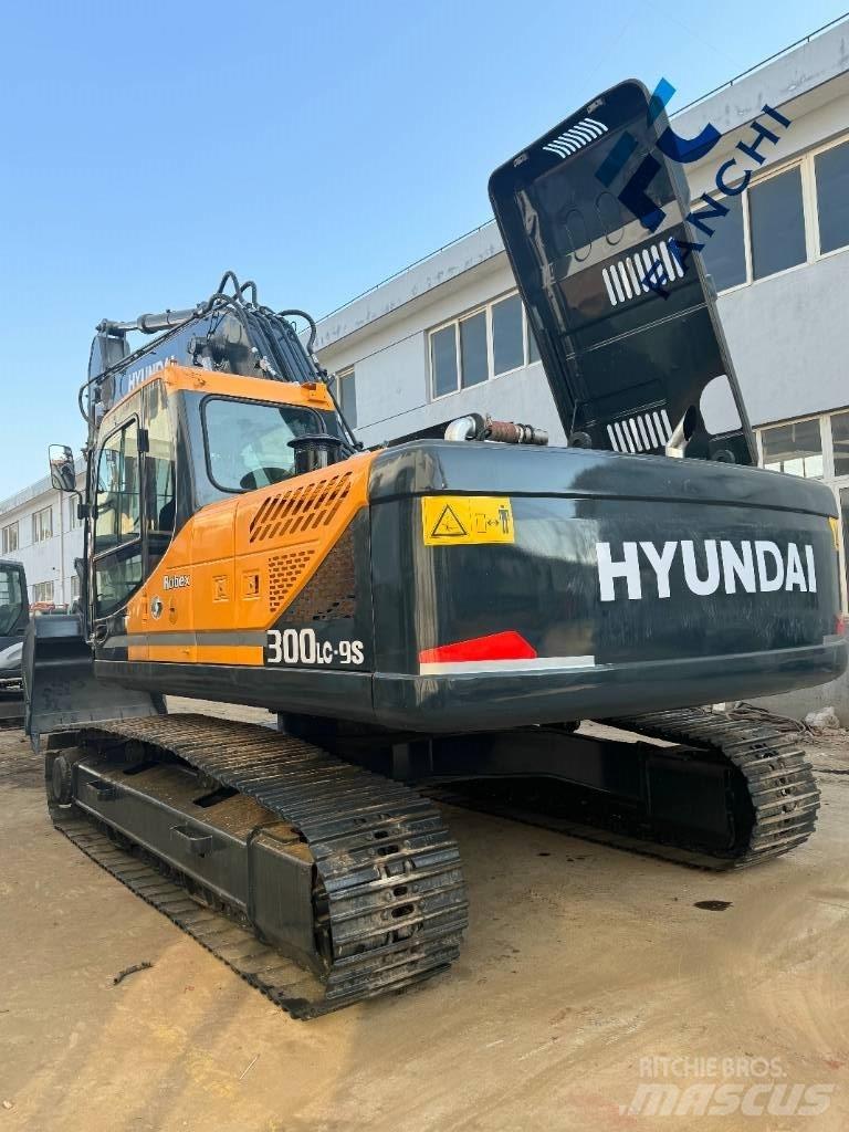Hyundai 300LC-9S Rupsgraafmachines