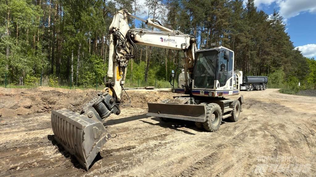 Komatsu PW 148-8 Wielgraafmachines