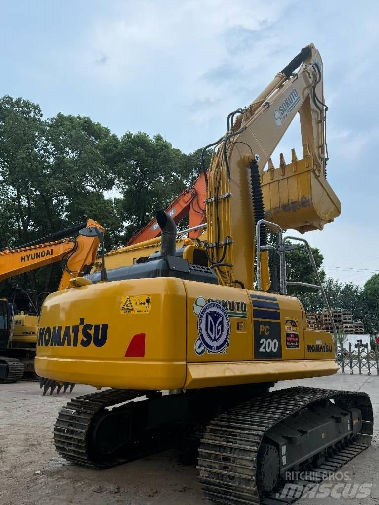Komatsu PC 200-8 Rupsgraafmachines