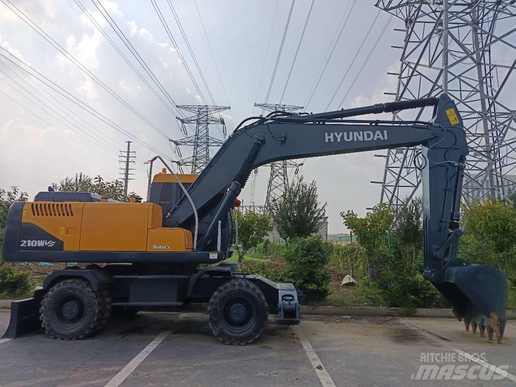Hyundai R210W Wielgraafmachines