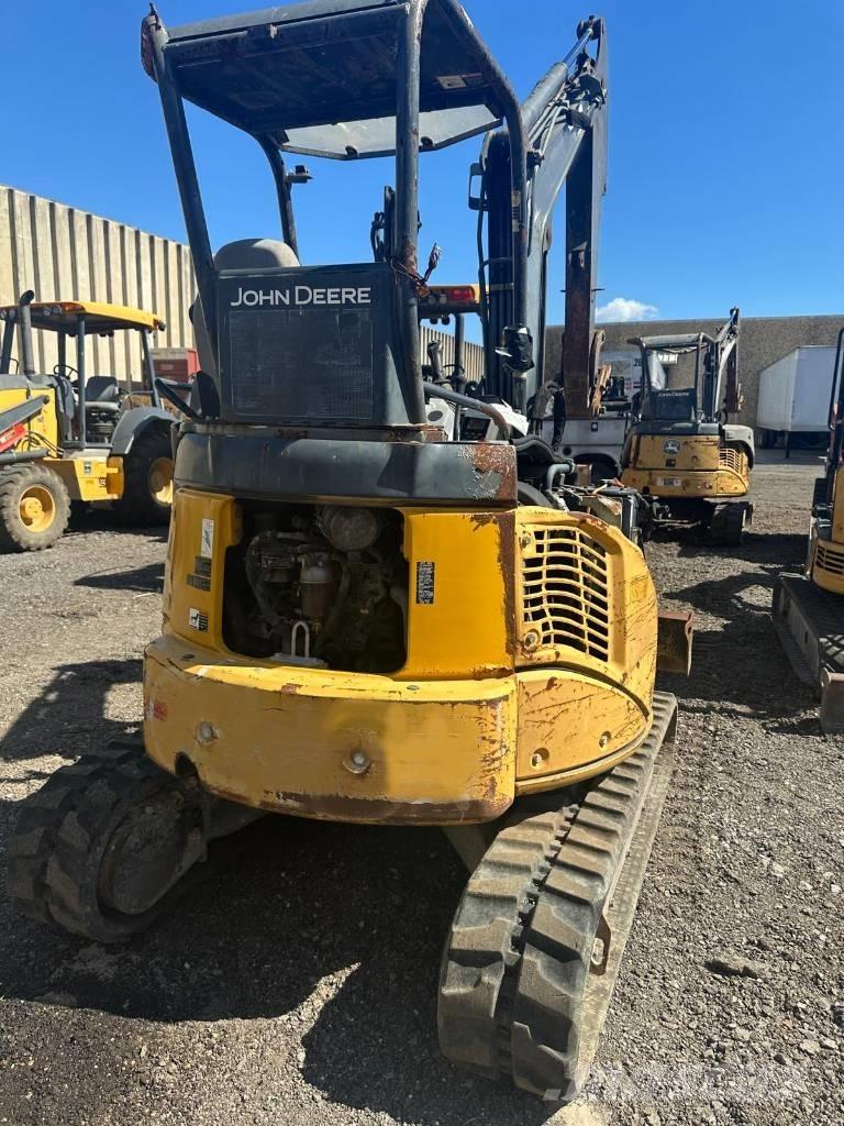 John Deere 27 D Minigraafmachines < 7t