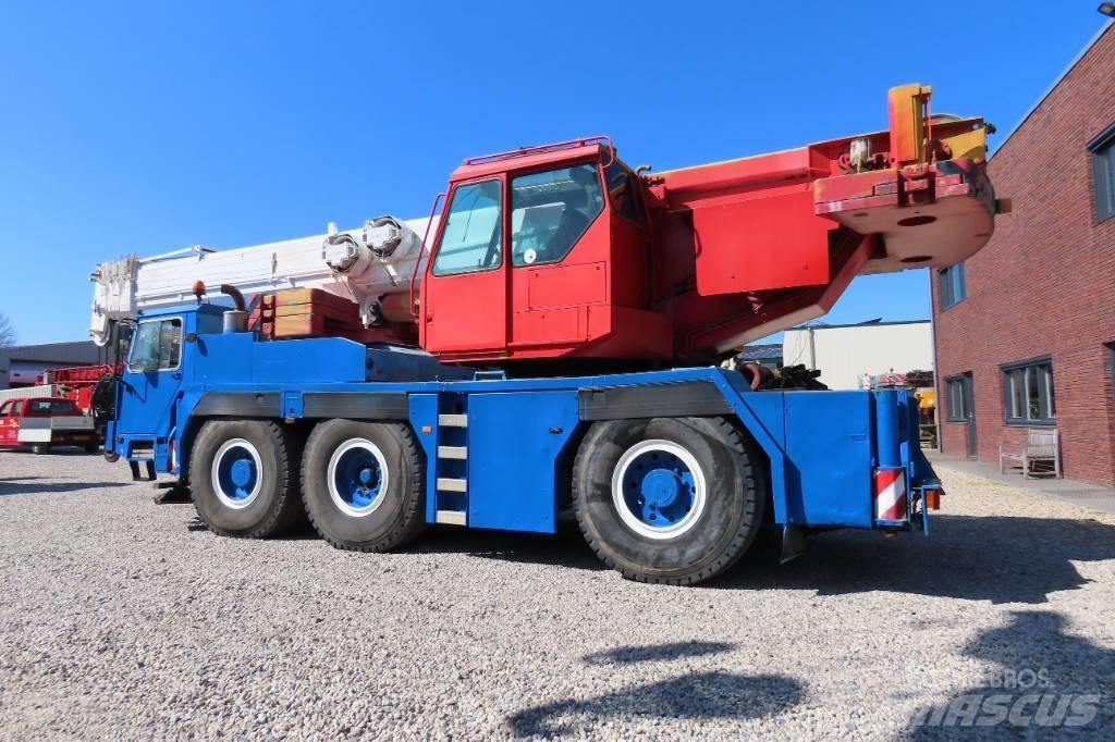 Liebherr LTM 1050-1 Kranen voor alle terreinen