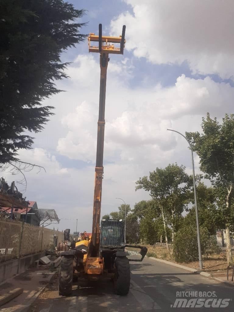 JCB 535-95 Verreikers voor landbouw