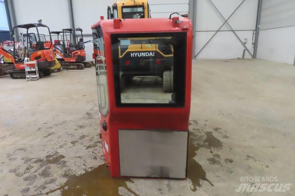 Volvo ECR 88 Cabine en interieur
